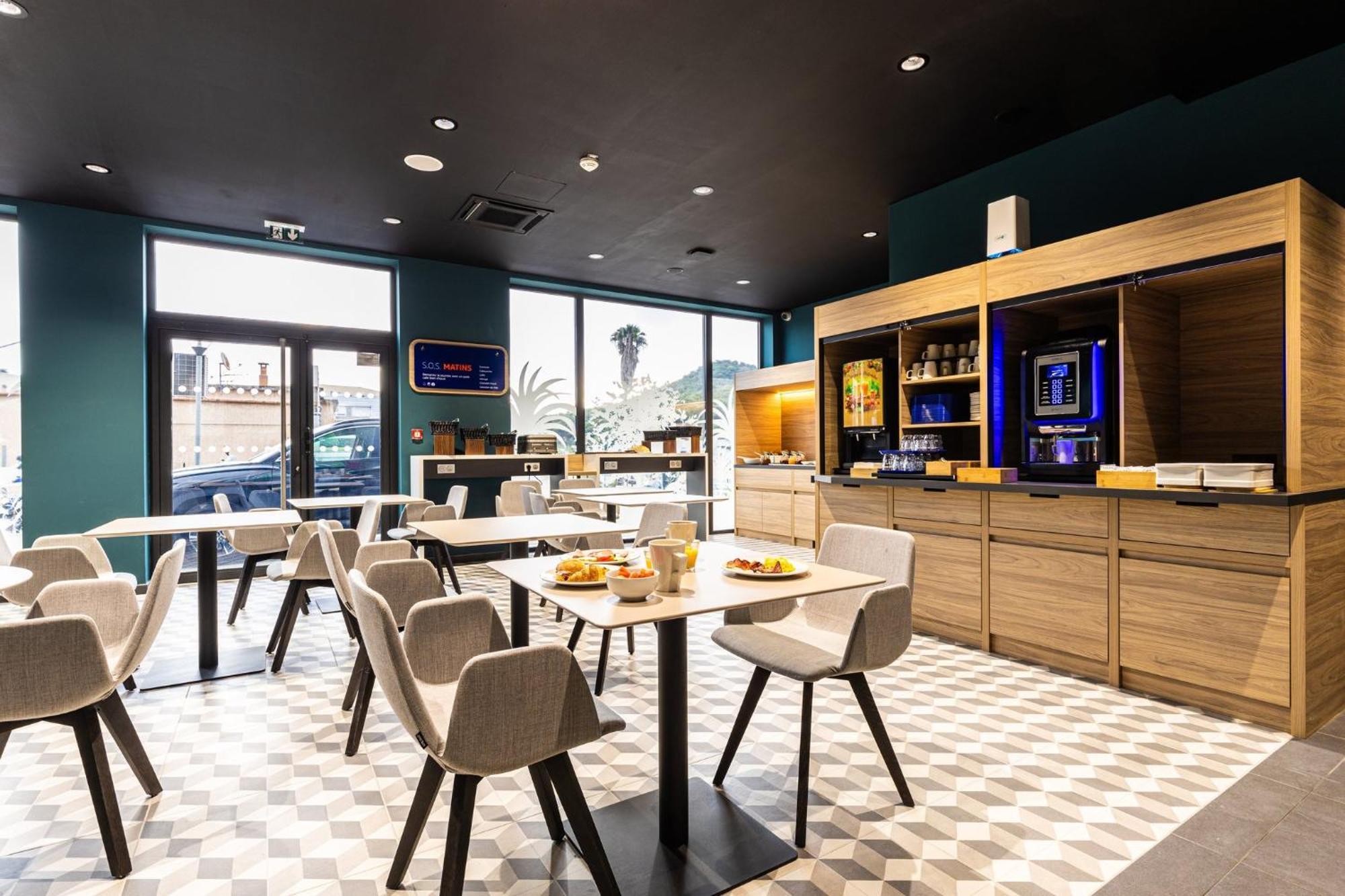 Holiday Inn Express Ajaccio By Ihg Exterior foto