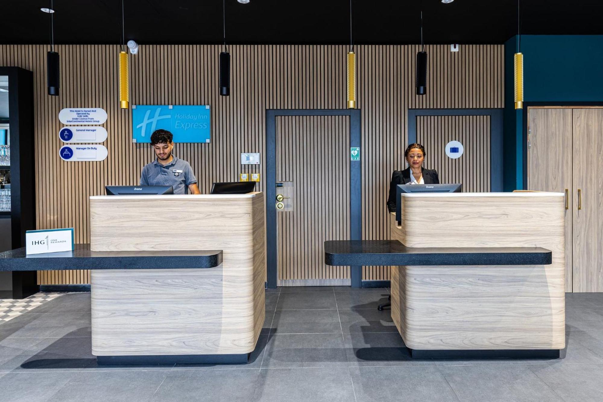 Holiday Inn Express Ajaccio By Ihg Exterior foto
